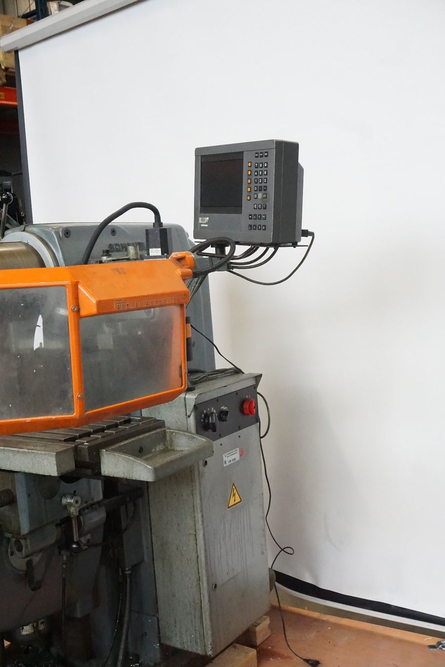 Schaublin Tutte le macchine: Fraiseuse SCHAUBLIN 53N – Usato da La Chaux-de-Fonds venduto da Greub_Machines 2