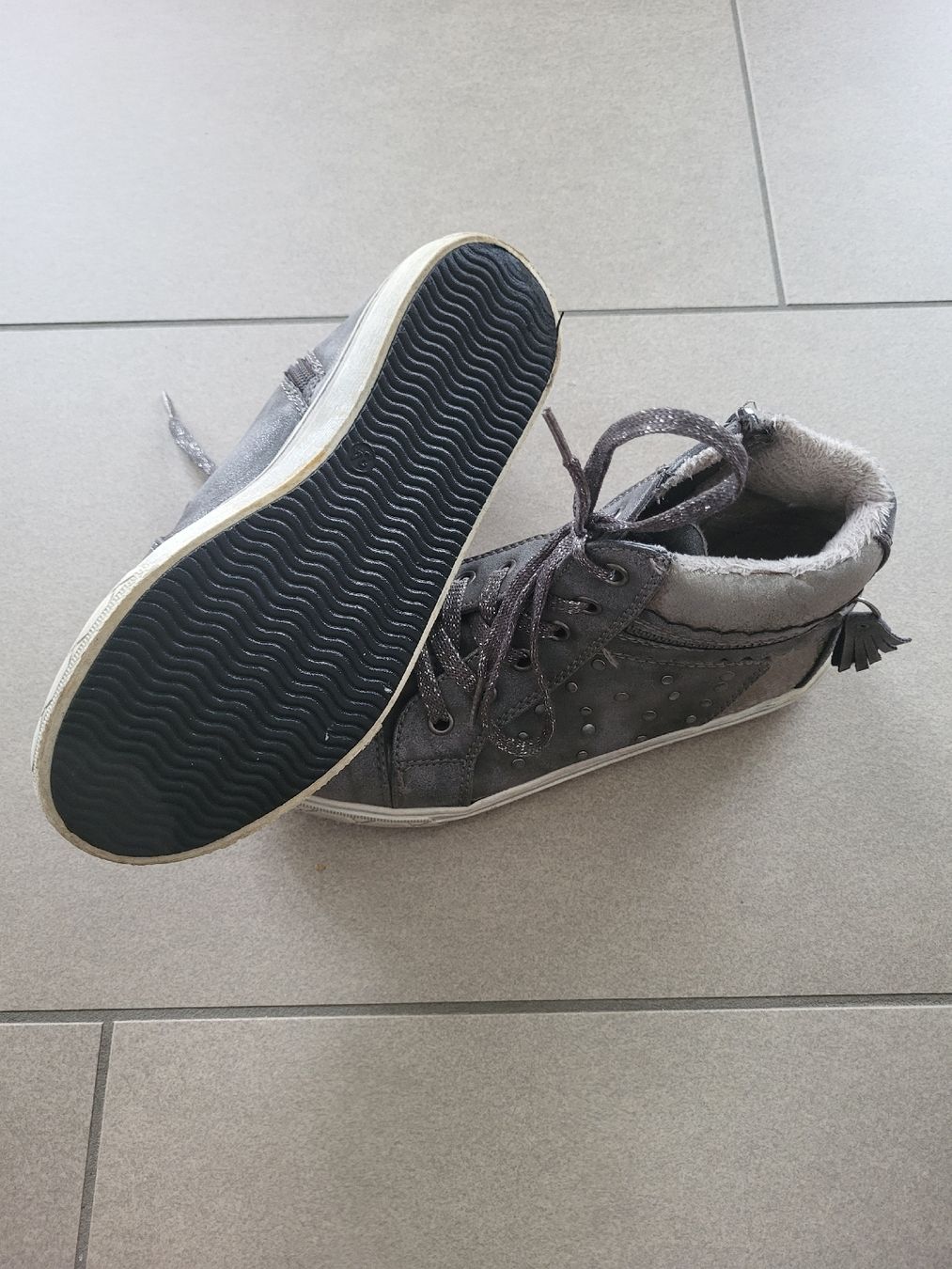 Schuhe für Mädchen: Stiefeletten leicht gefüttert Gr. 34 – Gebraucht aus Zollbrück von Huki1 1