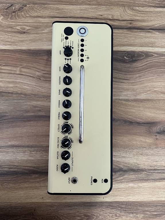 Amplificateurs: Yamaha THR10 II - Excellent état – D'occasion à St-Aubin-Sauges par Aldreed