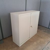 Schiebetürschrank Blechschrank Büro / Bigla/ Lista/ Sara