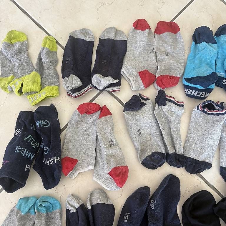 Calze per bambini: 16 paar sneaker Socken Grösse 31-34 – Usato da Zimmerwald venduto da wuff81 2