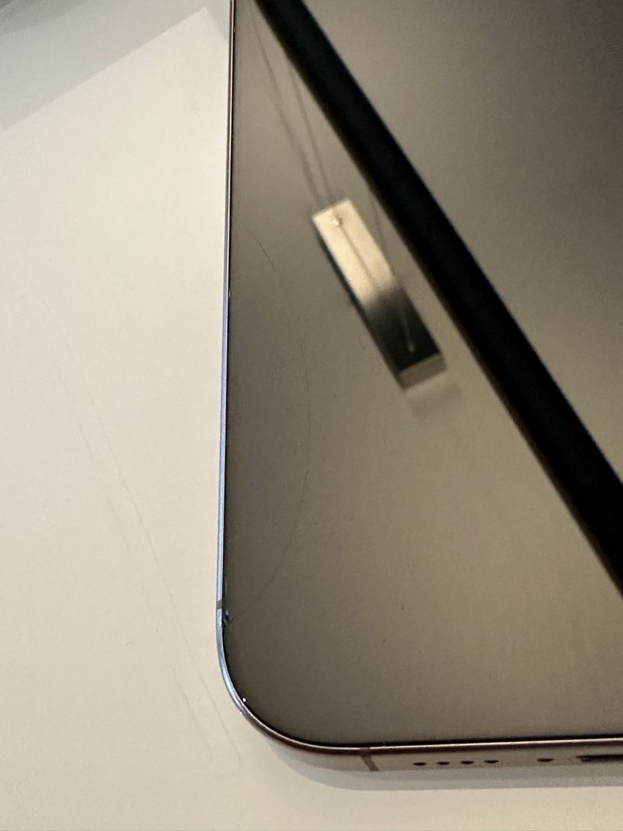 Apple Handys / Smartphones: Apple iPhone 16 Pro Max, Gold – Gebraucht aus Pfäffikon SZ von NicMarKom 2