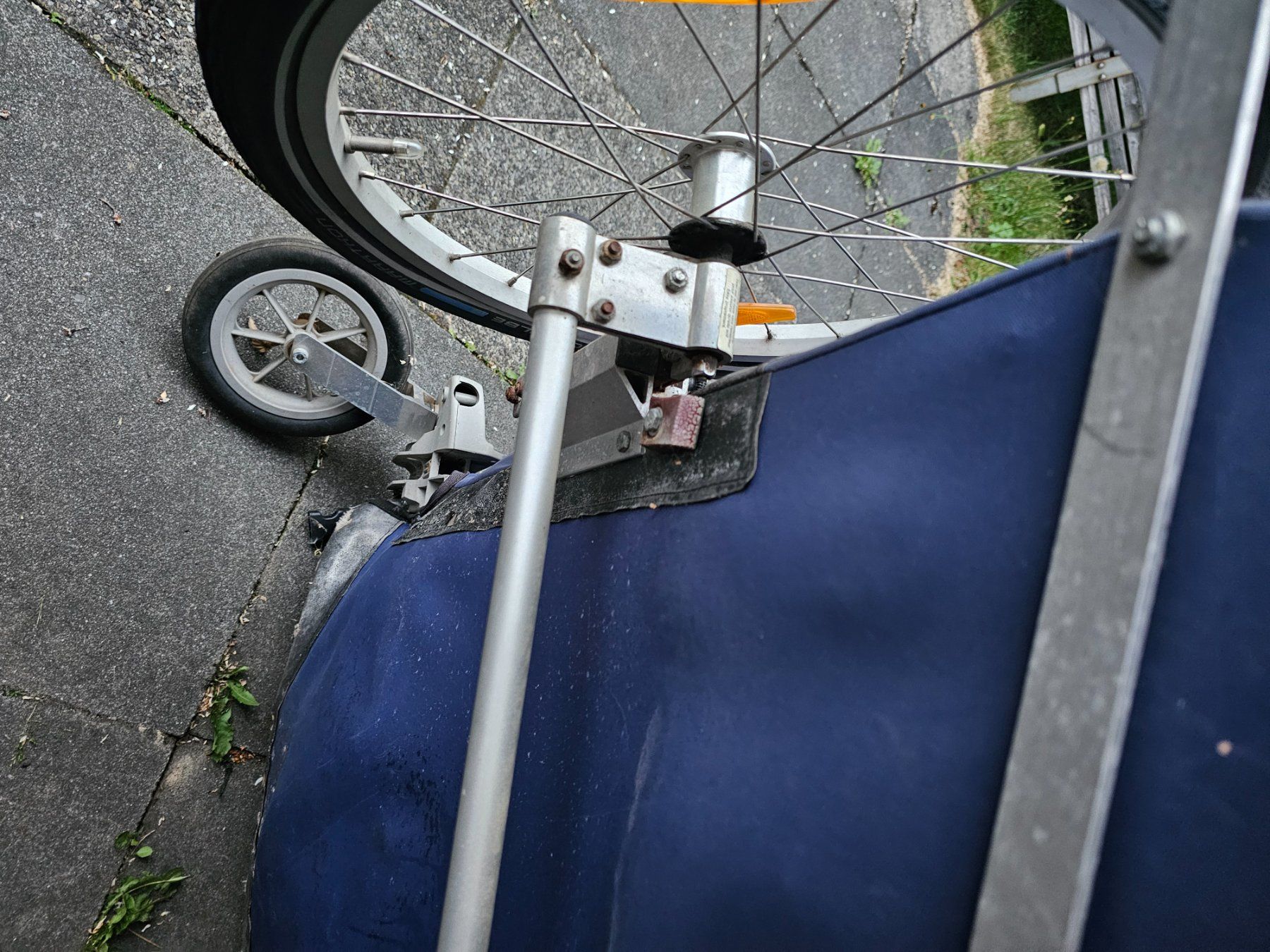 Thule Rimorchi: Fahrradanhänger-Kupplung – Usato da Seuzach venduto da hwulf 7