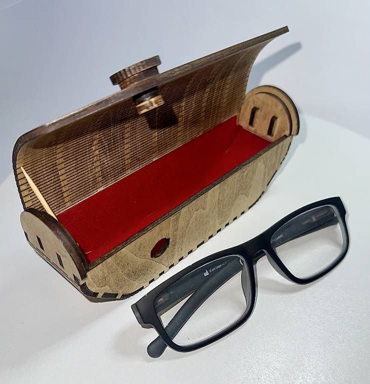 Cover & Protezioni schermo: Étuis pour lunette rigide neuf – Usato da Vinelz venduto da Sevy100