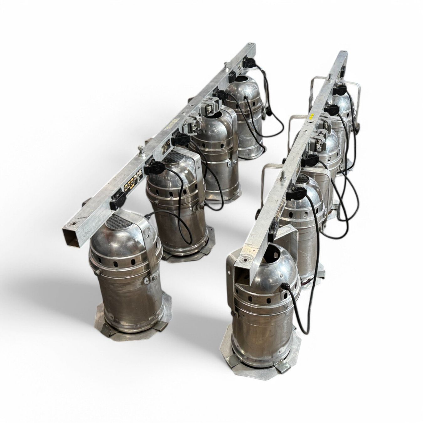 Lampade: 2x Par Stangen mit je 4 Par 64 silber – Usato da Däniken SO venduto da Profog1 6