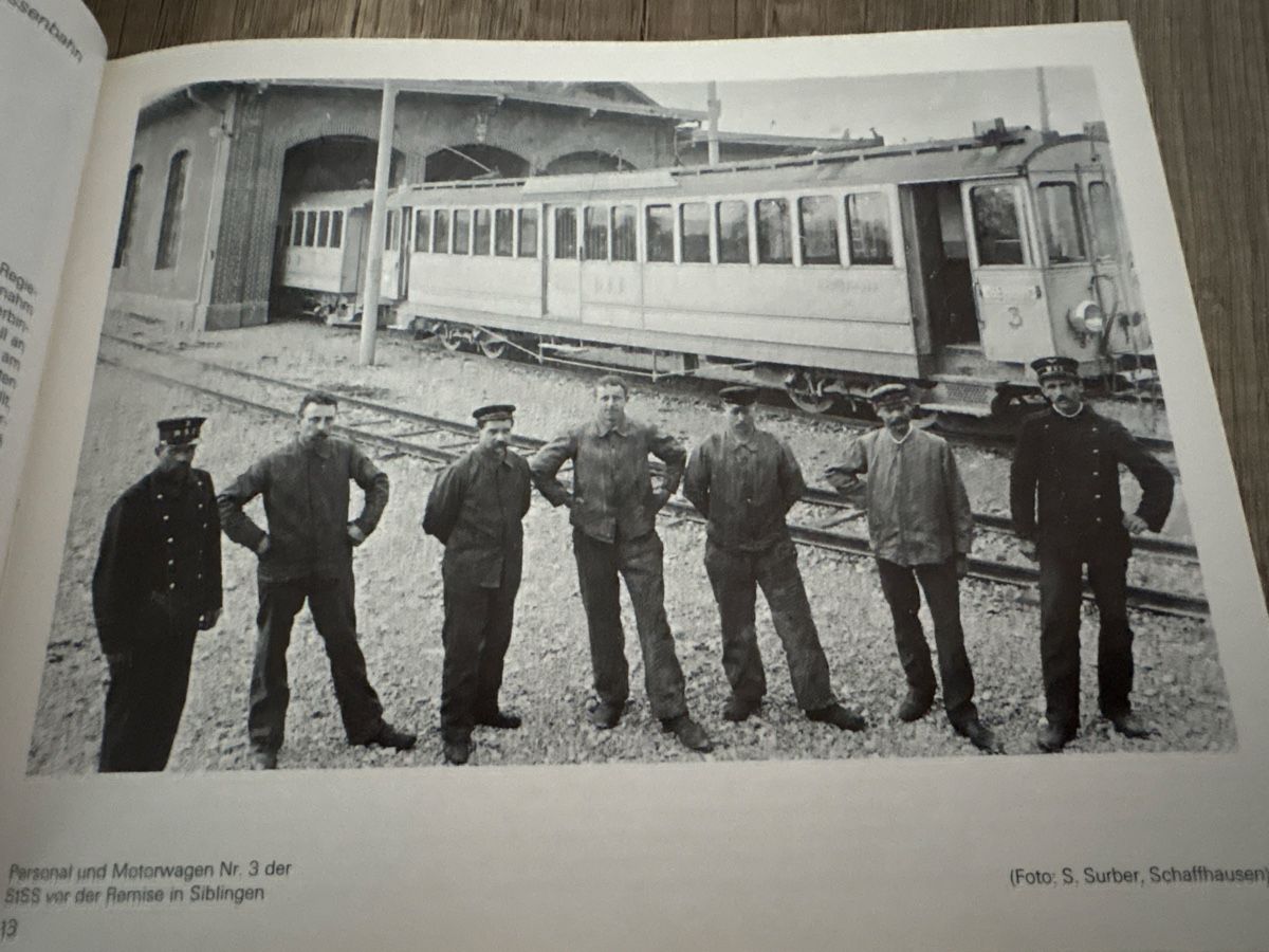 Bücher: Schaffhauser Strassenbahnen - Geschichte & Rollmaterial – Neu (gemäss Beschreibung) aus Schaffhausen von Reporter 2