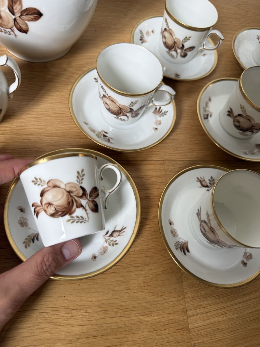 Royal Copenhagen Teekannen: Royal Copenhagen set caffé – Gebraucht aus Lugano von Sbabo 1