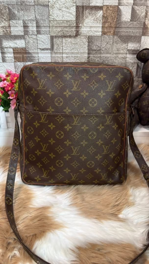 Louis Vuitton Borse: Louis Vuitton Marceau Messenger Bag aus Monogram Canvas – Usato da Widnau venduto da Pukpan_99
