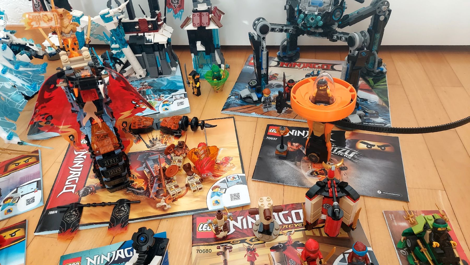 Lego Jeux de construction: Teilen/ Divers Lego Ninjago  – D'occasion à Lausanne par F.Kim.13 3