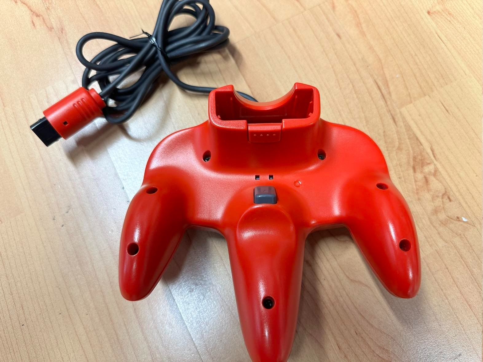 Nintendo Controller: Controller Nintendo 64 RED Originale – Gebraucht aus Giubiasco von  1