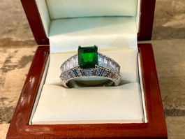 SEHR SCHÖNER RING MIT SCHMUCKSTEINE GESTEMPELT 925, GR.59