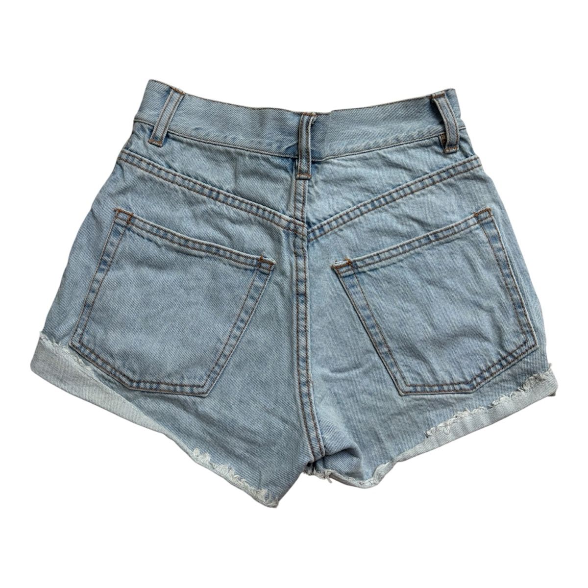Brandy Melville Jeans: Jeans Shorts Brandy Melville – D'occasion à Wittenbach par sarah_09 1
