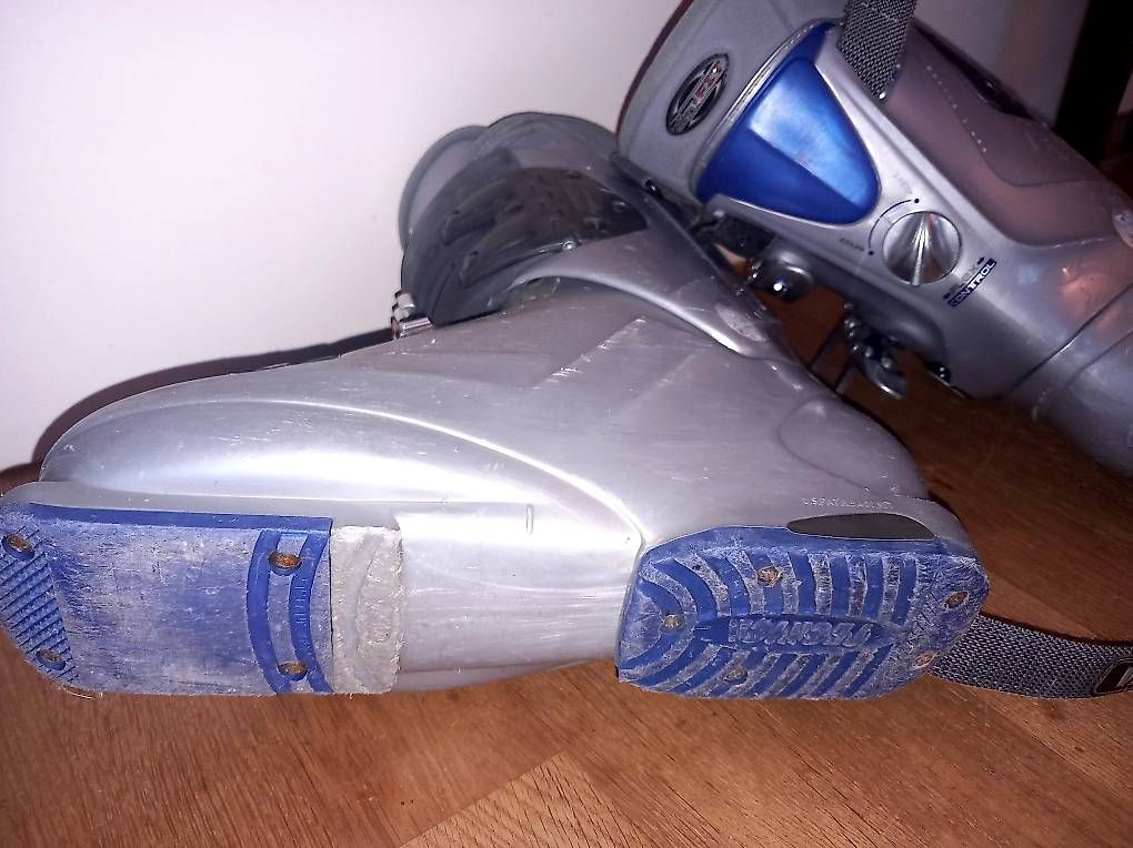 Scarpe da uomo: Skischuhe Grösse 40 bis 41 – Usato da Luzern venduto da Noosi88 1