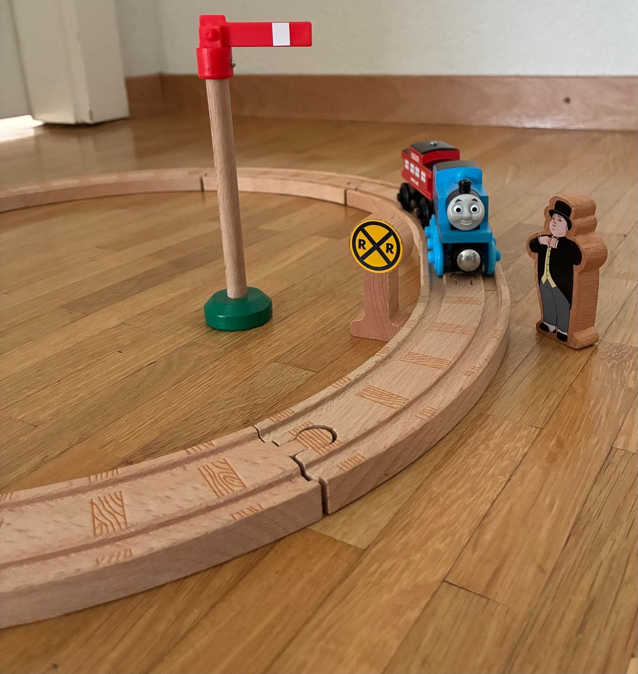Spielzeuge: Set Thomas le petit train (compatible BRIO) – Gebraucht aus Lausanne von Cocotteka