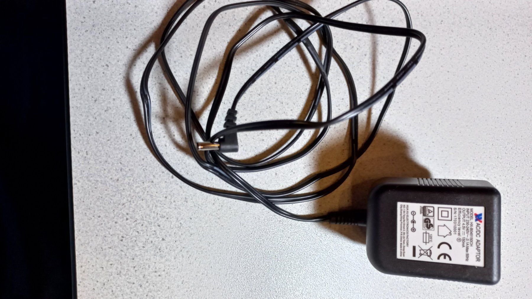 Caricabatterie: AC/DC Adapter Ladekabel Stromkabel.SteckerOutput 4.5V 150mA – Usato da Winistorf venduto da acreativ4