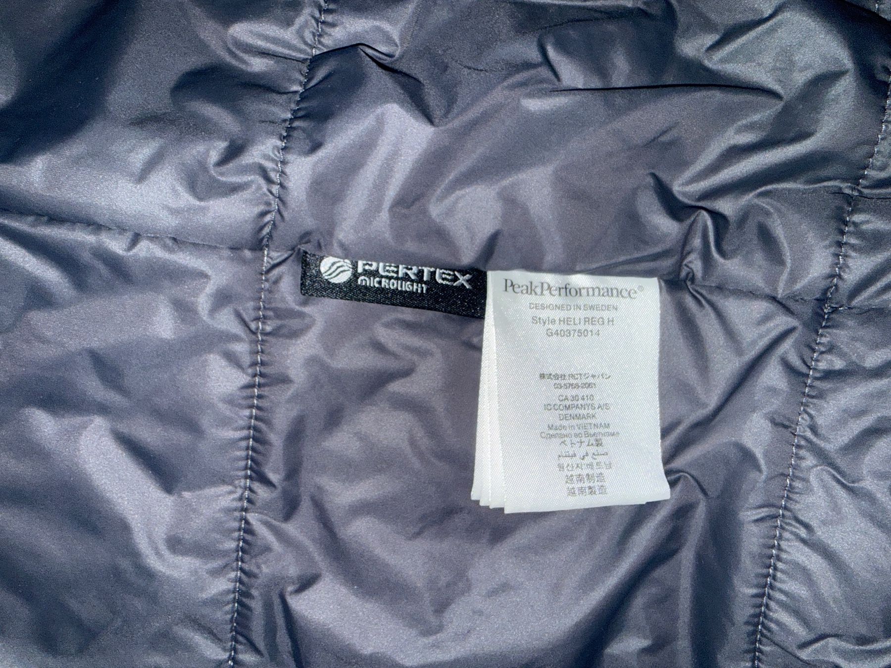 Peak Performance Jacken: Peak Performance Heli Jacke schwarz Grösse M – Gebraucht aus Zürich von ChrWal 2