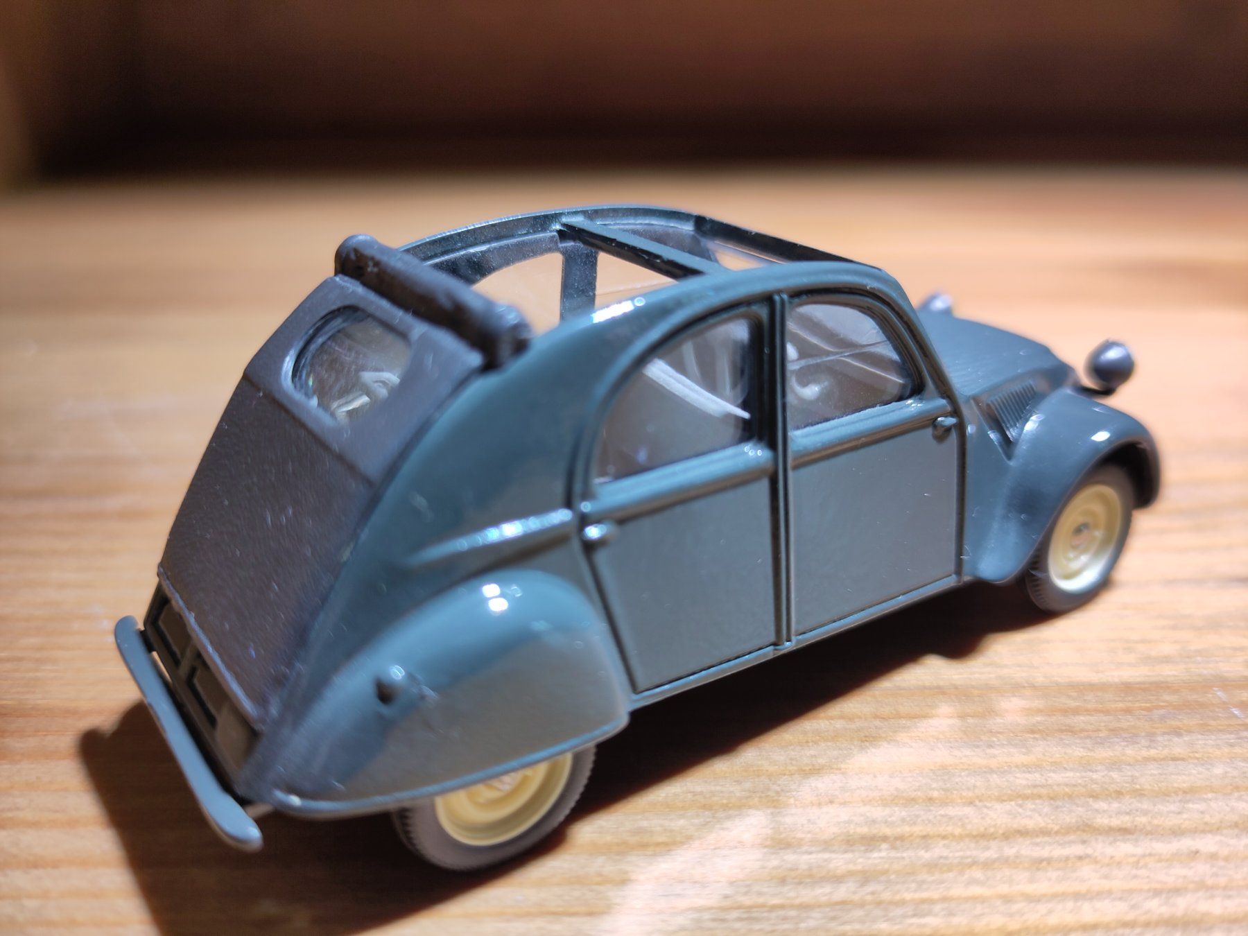 Vitesse Modellini d'auto: Modellauto Vitesse 2CV – Usato da Bülach venduto da Tiefschlaflos 2