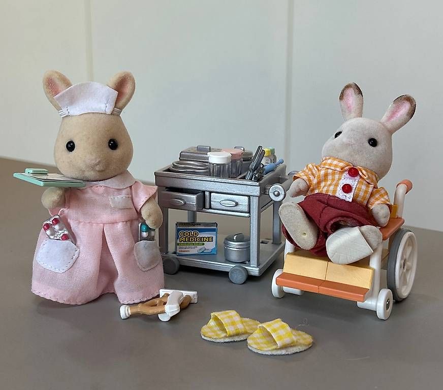 Giocattoli: Sylvanian médecin  – Usato da Cully venduto da sylvie.fournier