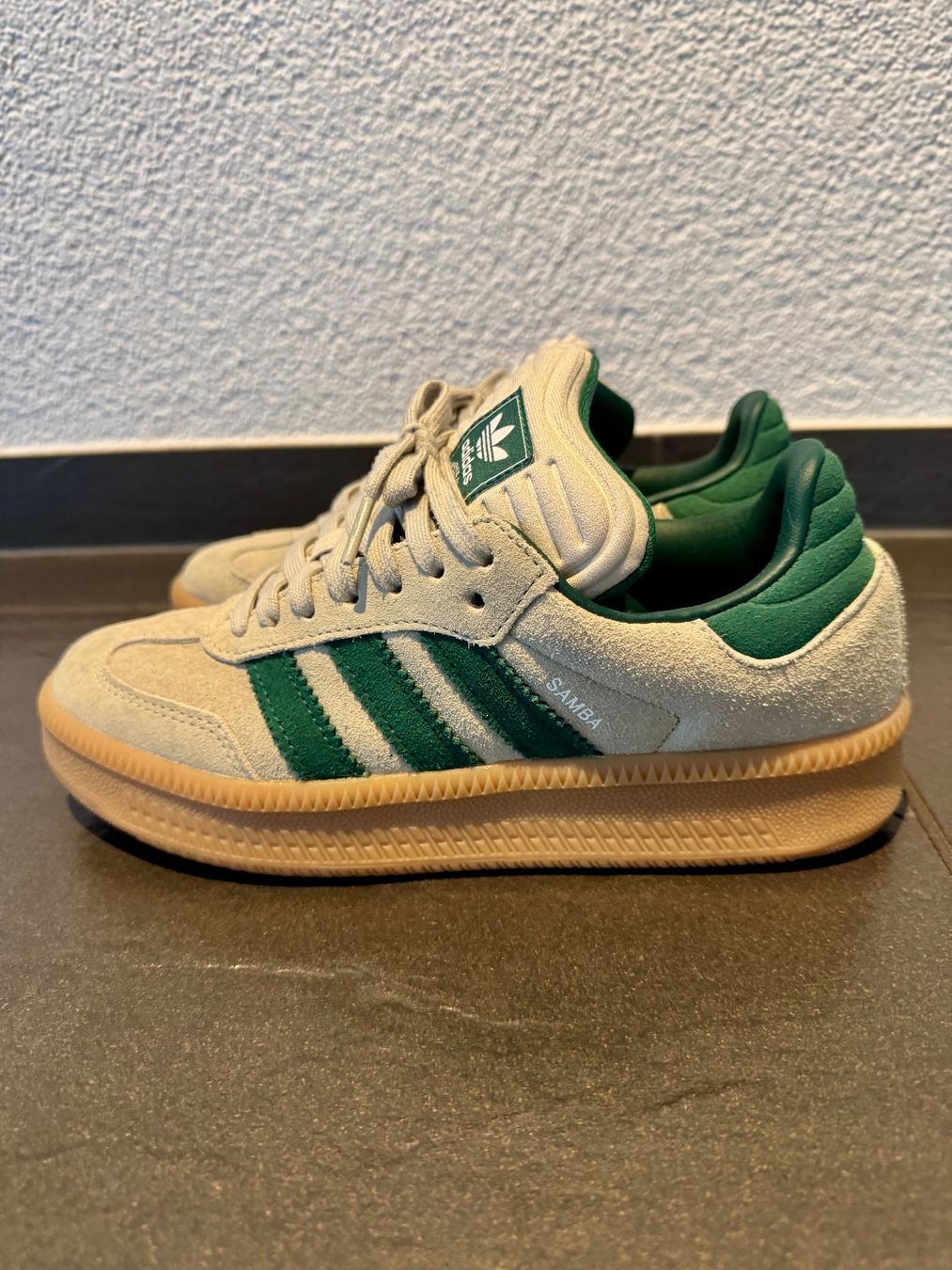 Herrenschuhe: Adidas Sneakers – Gebraucht aus Orpund von chn_9xdn 1