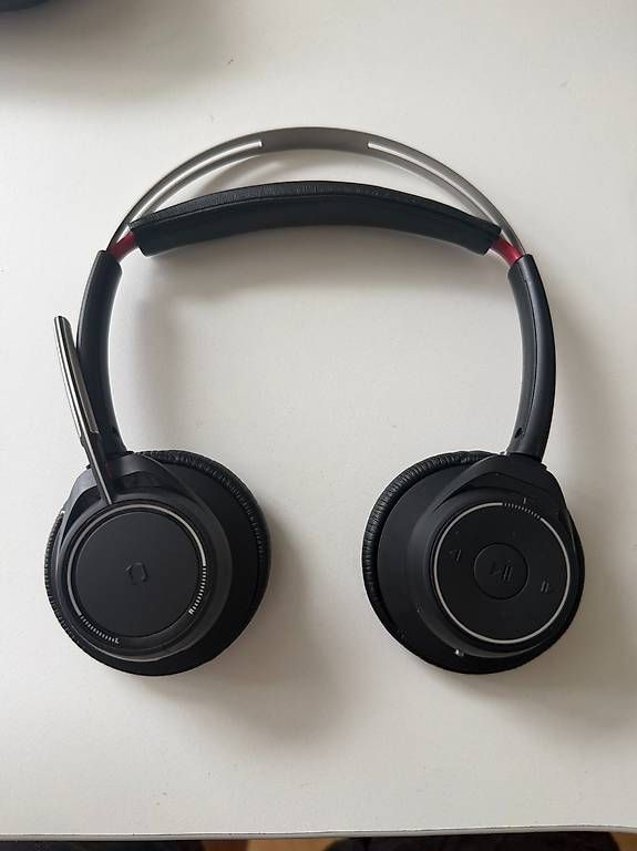 Plantronics Kopfhörer: Plantronics / HP Poly Voyager Focus inkl. Dockingstation – Gebraucht aus Zürich von bbe_5lr2 1
