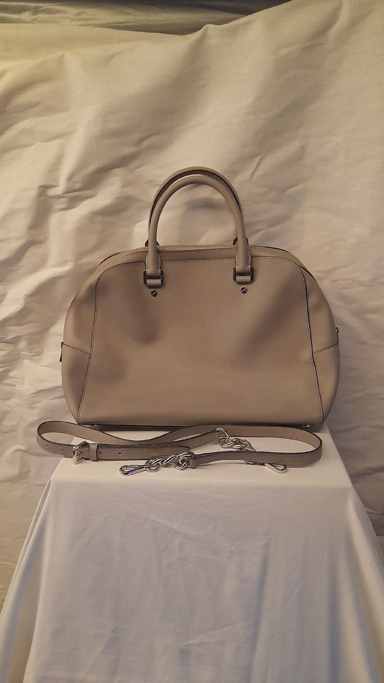 Michael Kors Borse da donna: Sac Michael Kors - Élégant et pratique – Nuovo (secondo la descrizione) da st.gallen venduto da The_Rag_Picker. 5