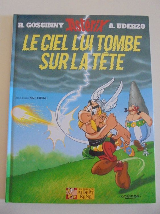 ASTERIX TOME 33 : LE CIEL LUI TOMBE SUR LA TETE, Goscinny René pas cher