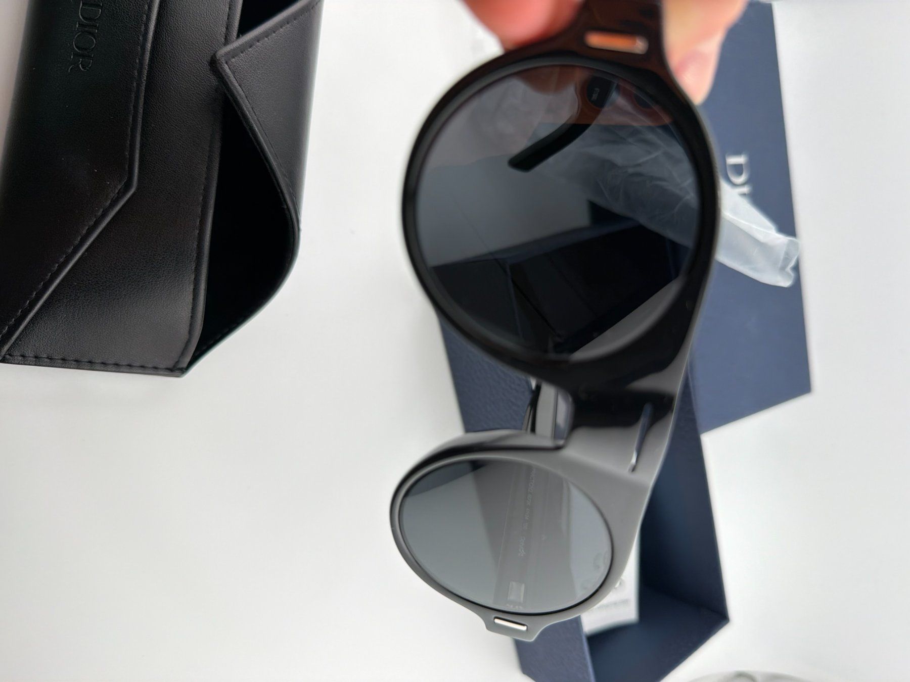 Dior Occhiali & Lenti: Original Dior Sonnenbrille Schwarz mit Etui – Nuovo e nell'imballaggio originale da Riehen venduto da edu_92w7 5