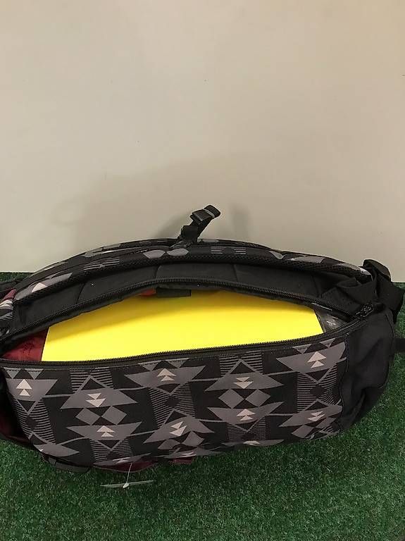 Zaini: DAKINE Rucksack Fabrikneu – Usato da Kerns venduto da inspo 2