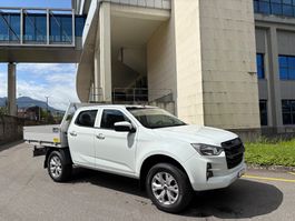 ISUZU D-MAX 1.9 CrewCab N60BB 4x4 MURALT ALUBRÜCKE (CH)