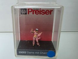 Preiser Figur 29002 Dame mit Charme in Originalbox neu