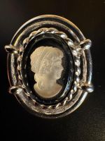 Burberrys Vintage Brosche – Cameo Design – sehr guter Zustan