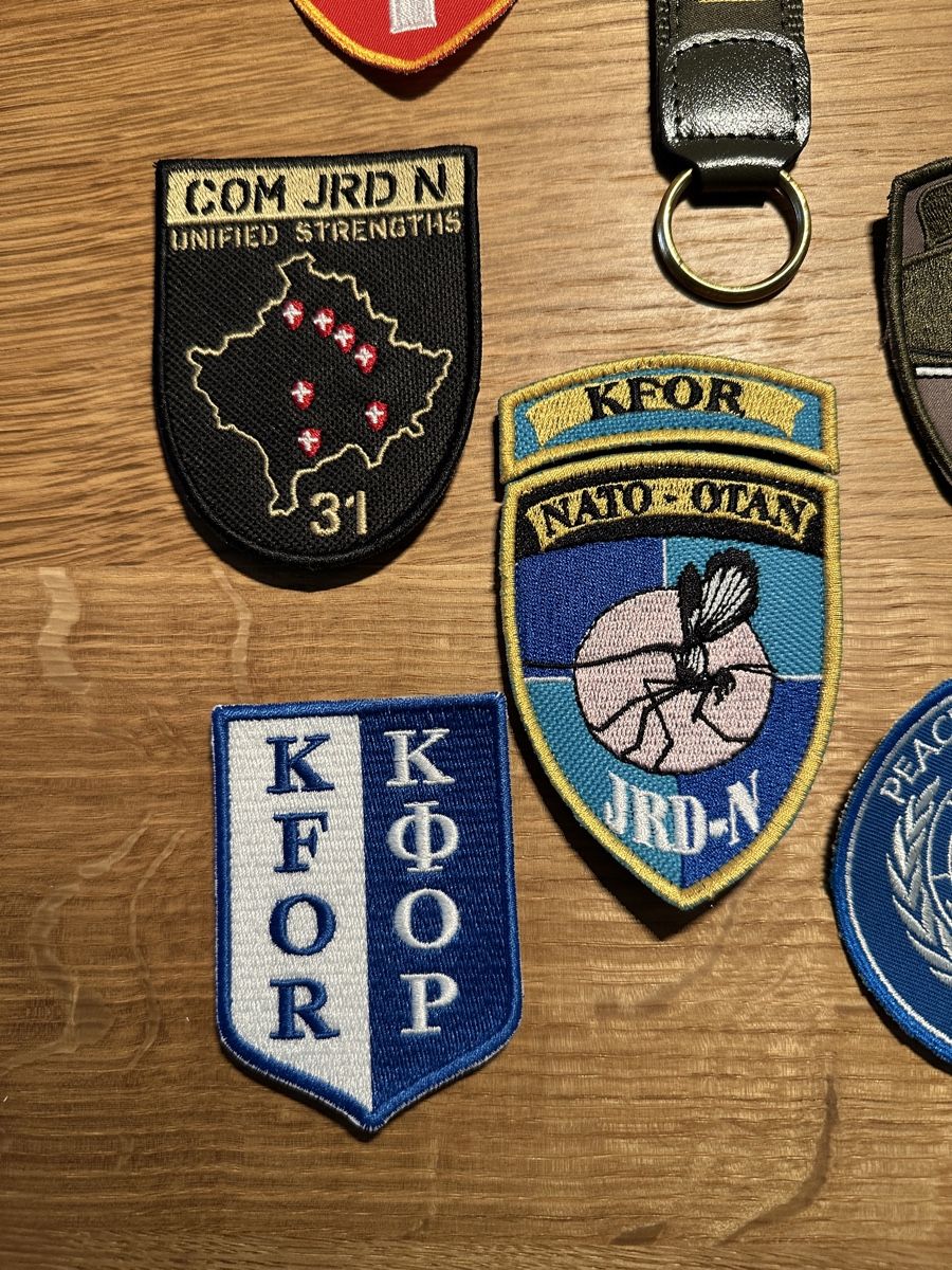 Schweizer Armee Placchette & Badge: Badge Sammlung + Schlüsselanhänger – Nuovo (secondo la descrizione) da Stansstad venduto da Dalmatinerhjf 3