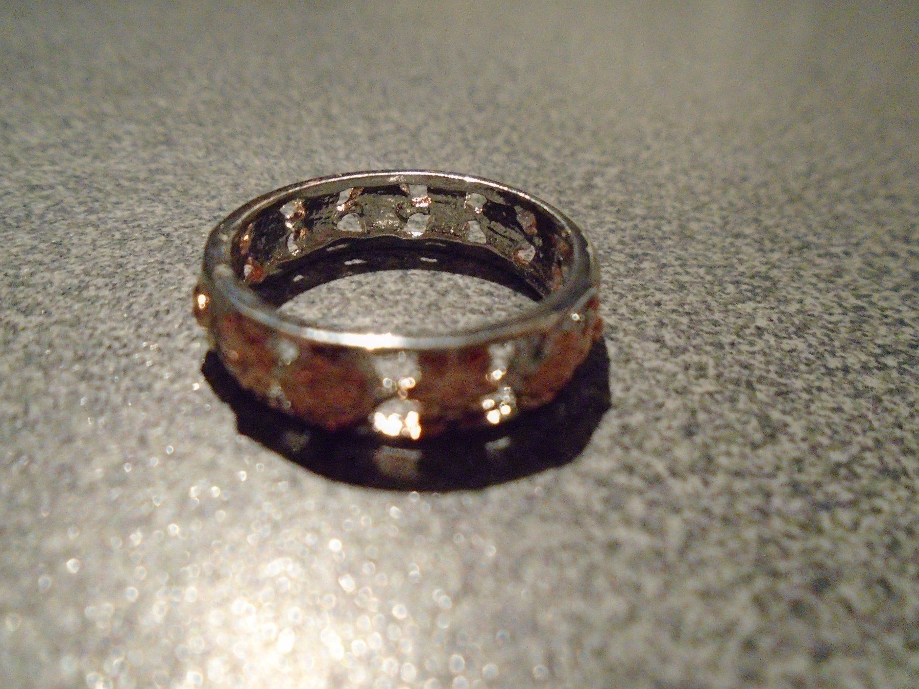Ringe: Ring Size 7, silberfarbig, orange Steinchen – Neu und originalverpackt aus Zürich von abraxas1291 1