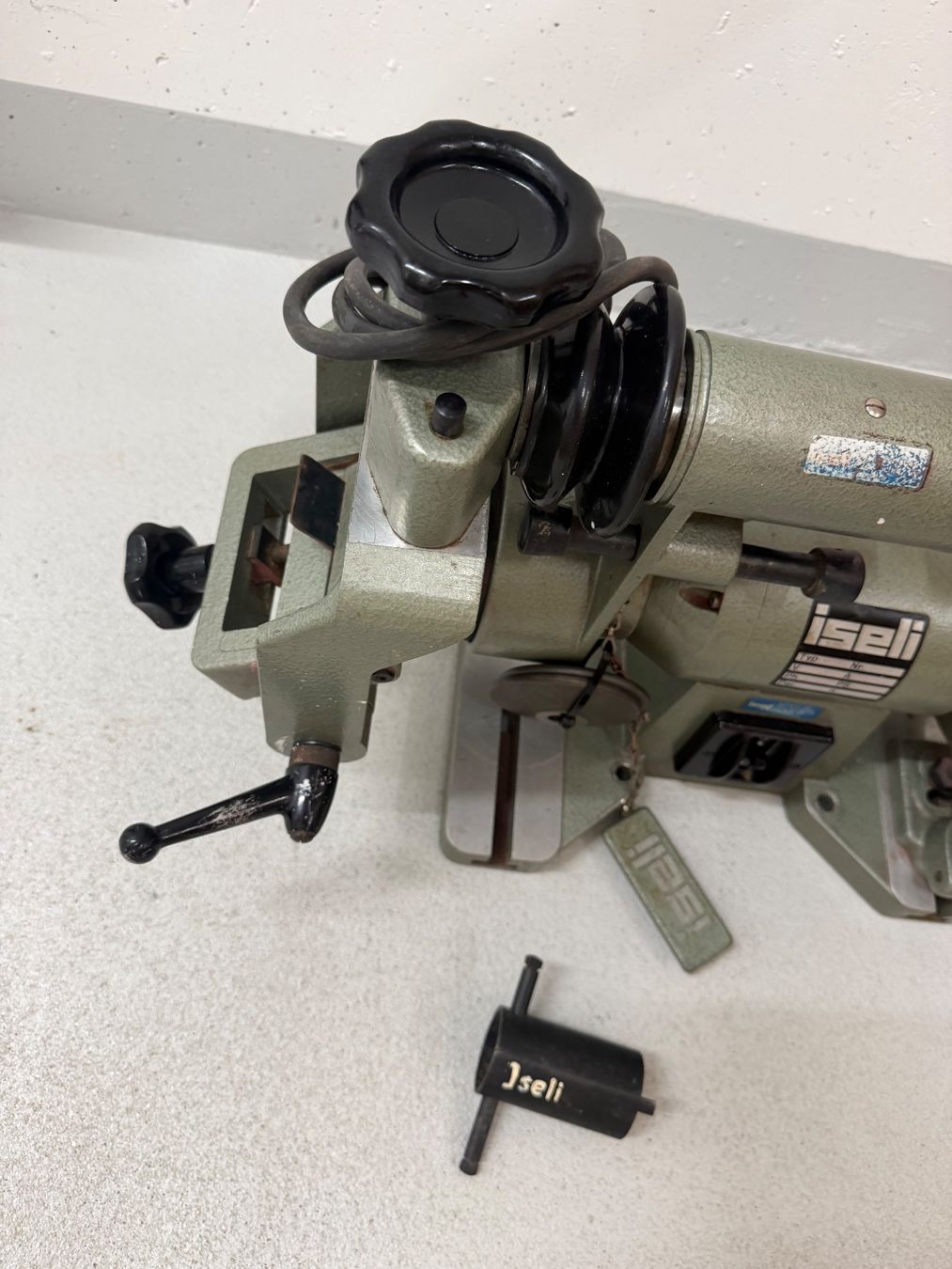 Iseli Schleifen & Polieren: Iseli Stechbeitel Schärfmaschine – Gebraucht aus Buttisholz von Jan_wq8p 4
