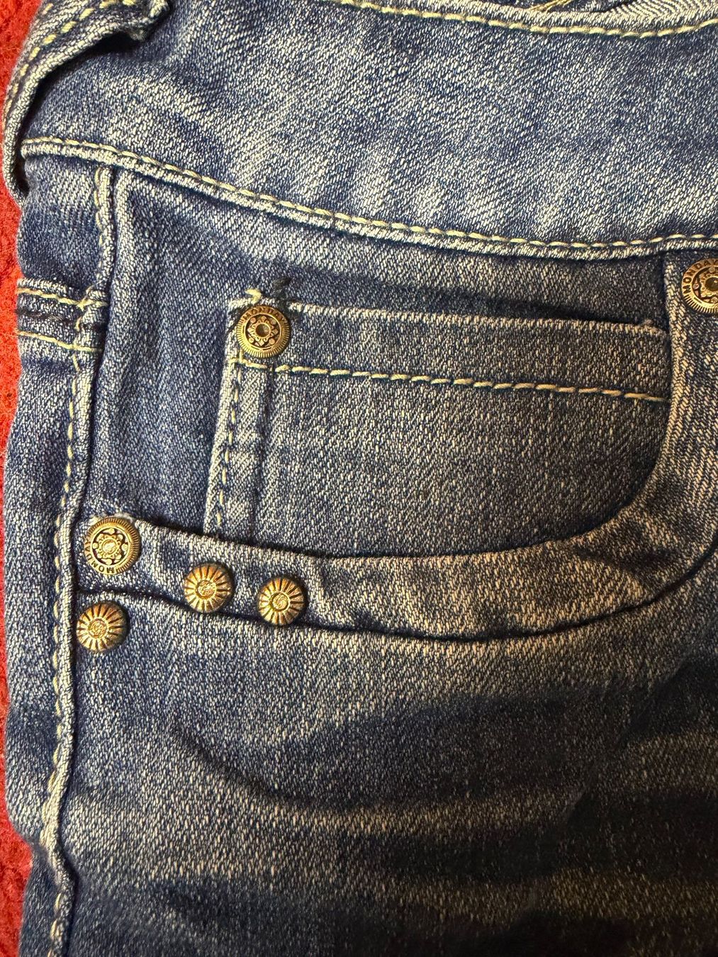 Pantaloni: Jeans Shorts – Usato da Eschenbach LU venduto da jjasmiin 2