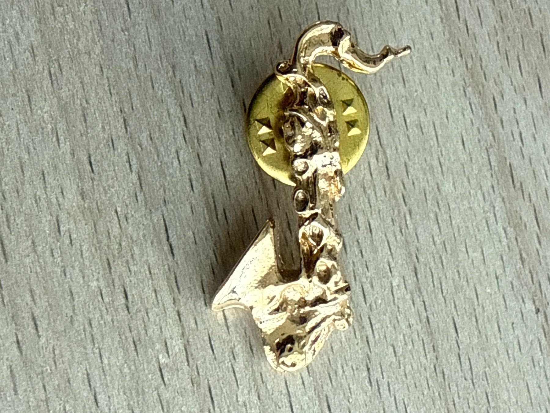 Plaquettes & Badges: Pin Saxophon – D'occasion à Glattbrugg par Schweigmatt