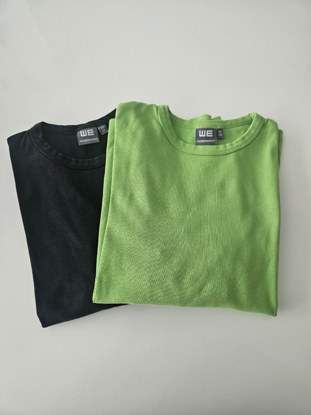 We Lotti & Set di vestiti: 2 x Longsleeves – Usato da Ostermundigen venduto da Msmash