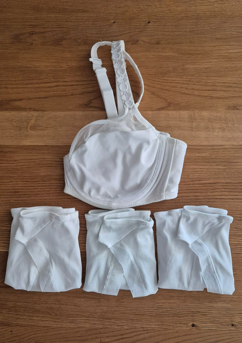 Autres dessous: PRIMADONNA Set BH Gr 80E 3 x Slip Gr M – Neuf (Voir description) à Aadorf par Merlin111 7