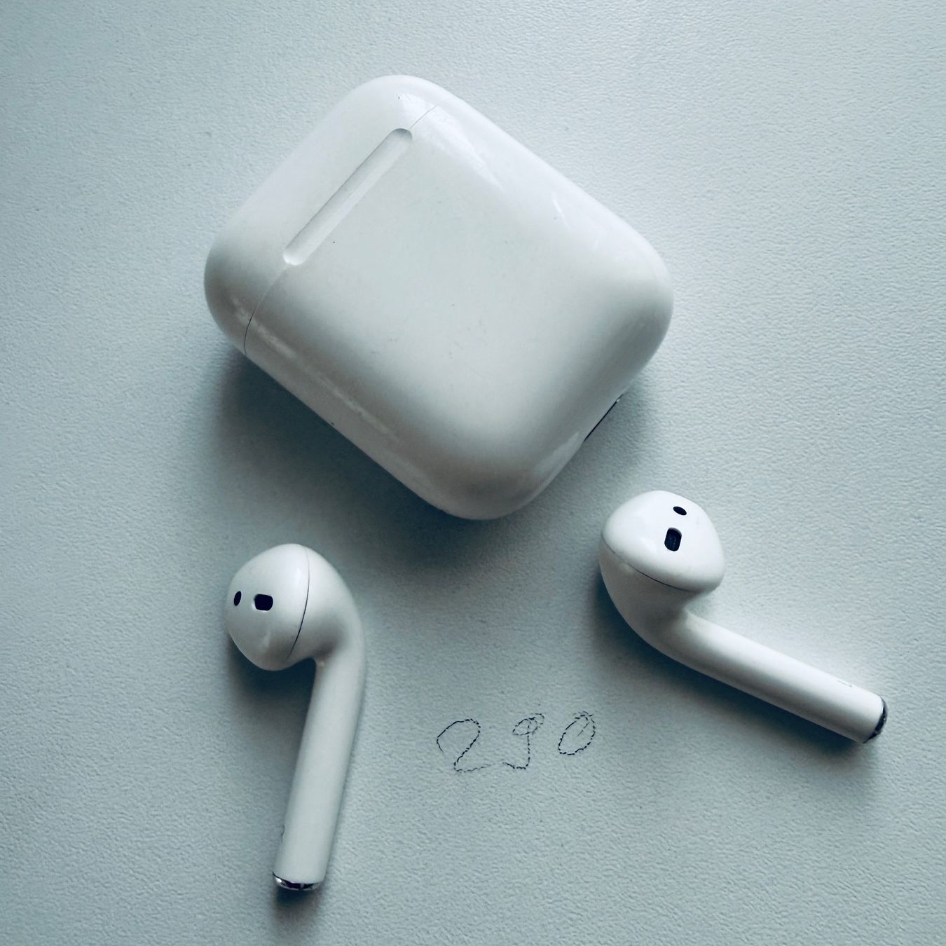 Apple Cuffie: Original Apple AirPods 2 Gen. Wireless Kopfhörer & Case – Usato da Basel venduto da MY.AIRPODS.SHOP 5