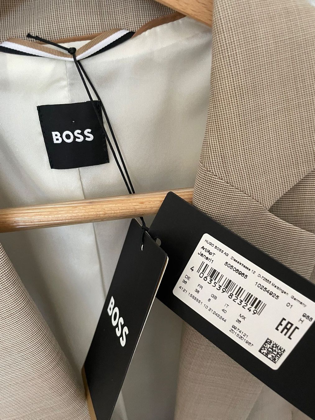 Hugo Boss Giacche: BOSS Blazer / Gr. 36 – Nuovo e nell'imballaggio originale da Wettingen venduto da sonn5 2