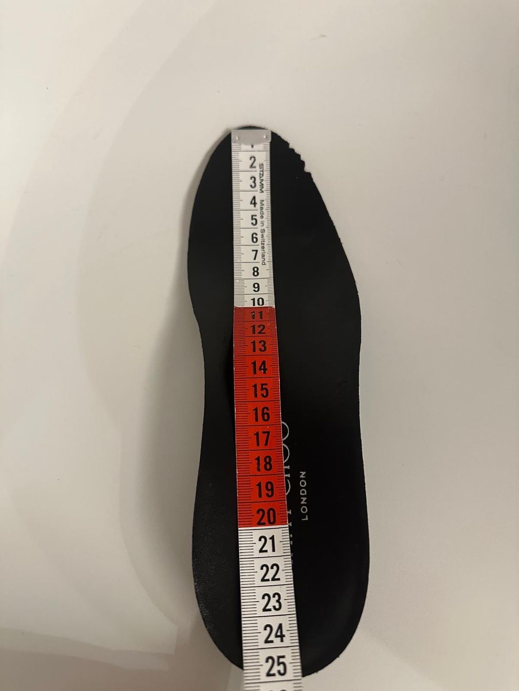 Jimmy Choo Scarpe da donna: JIMMY CHOO Sneakers – Nuovo (secondo la descrizione) da Binningen venduto da Yuliya15 4