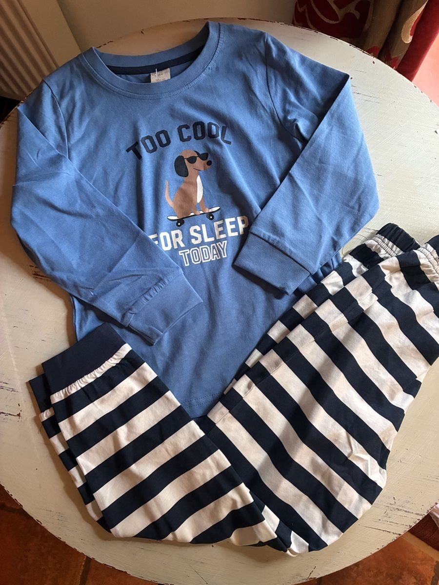 Pigiama & Simili: Schönes Pyjama Gr. 110/116, Neu – Nuovo (secondo la descrizione) da richterswil venduto da lunamarie001
