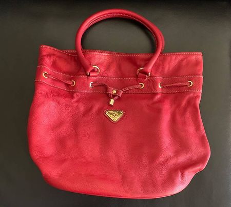 Maison Mollerus Tasche / Aussen:  / Innen; 