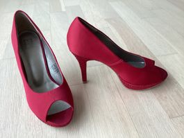 Fabrikneue rote Pumps SMH Schoes