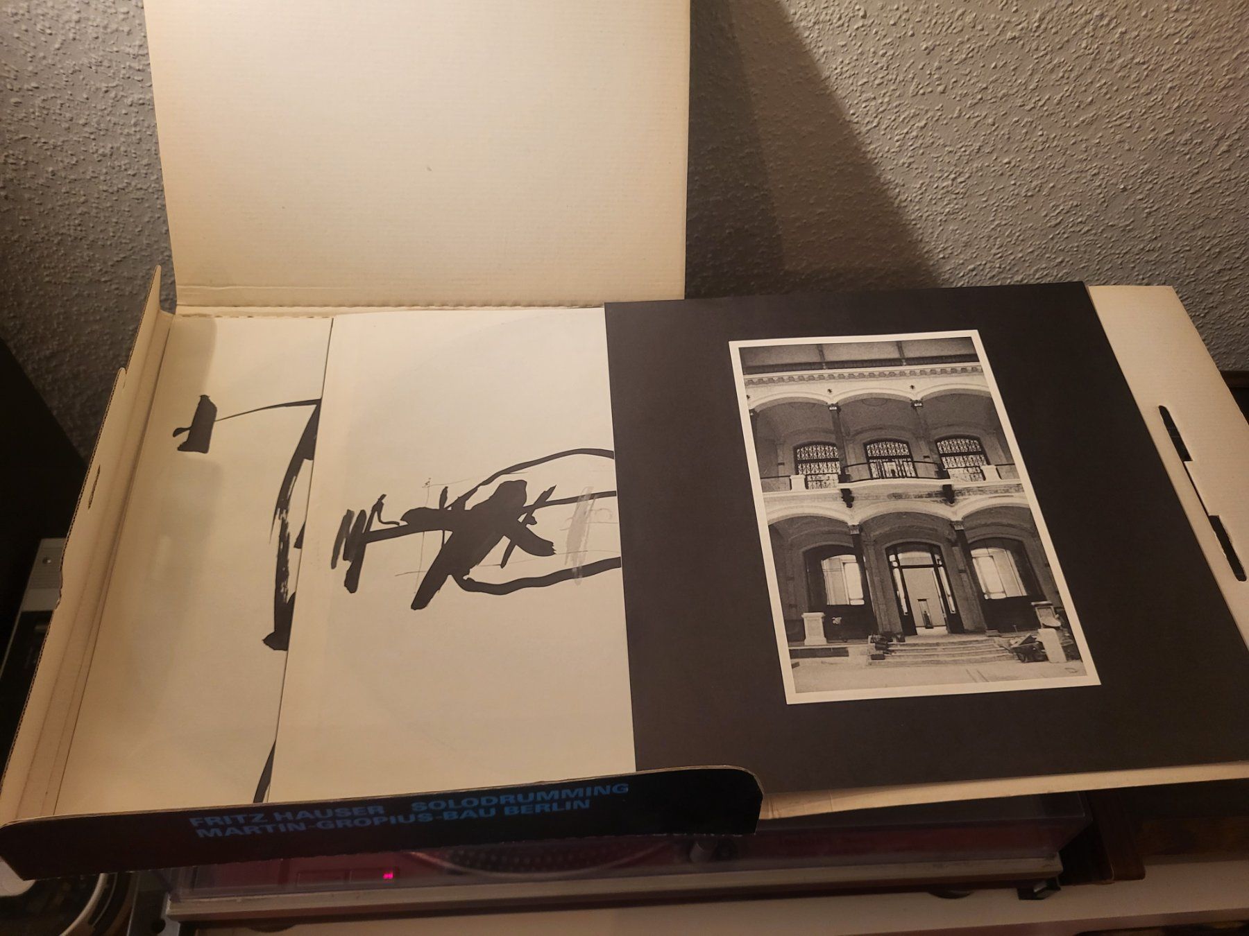 Dischi in vinile: Fritz Hauser – Solodrumming Vinyl 2xLP Box – Usato da Basel venduto da narcisco 9