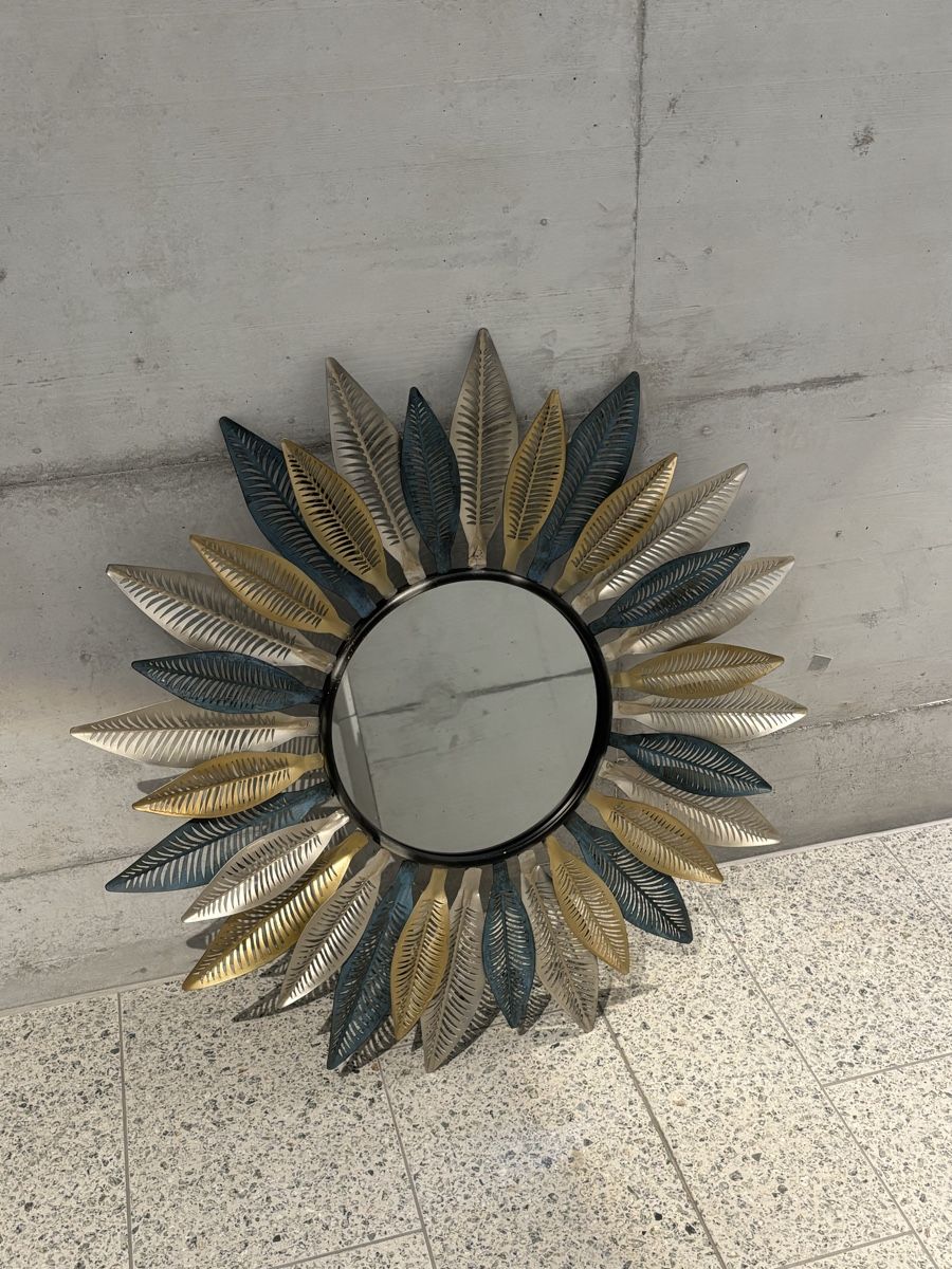 Specchi: Mirror Leaf Petal Art 87cm NP: 99.- – Usato da Horgen venduto da lme_8kj7 3