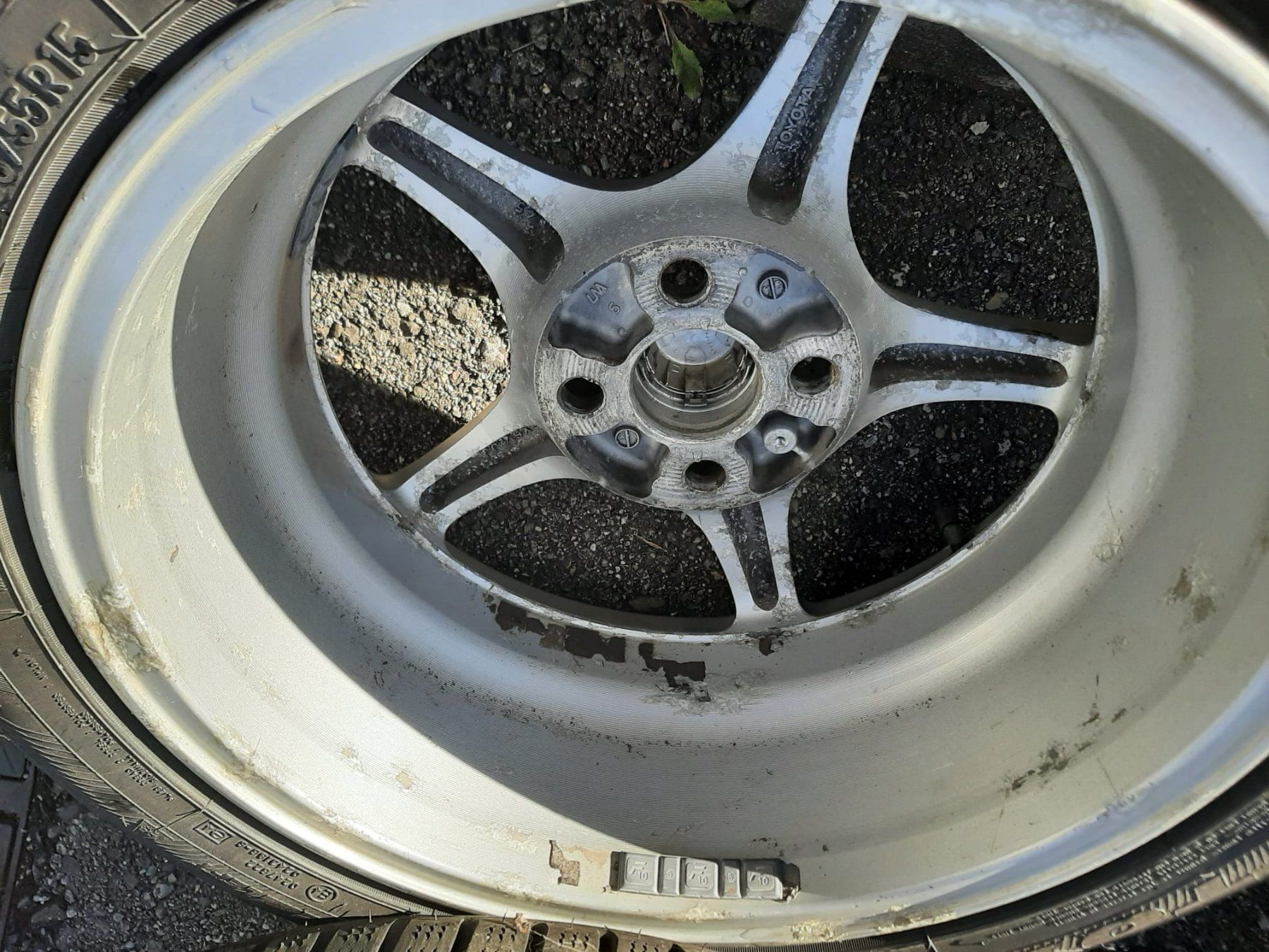 Pneus & Kompletträder: Räder 185/55R15 – Gebraucht aus Steg im Tösstal von Tedy10 3