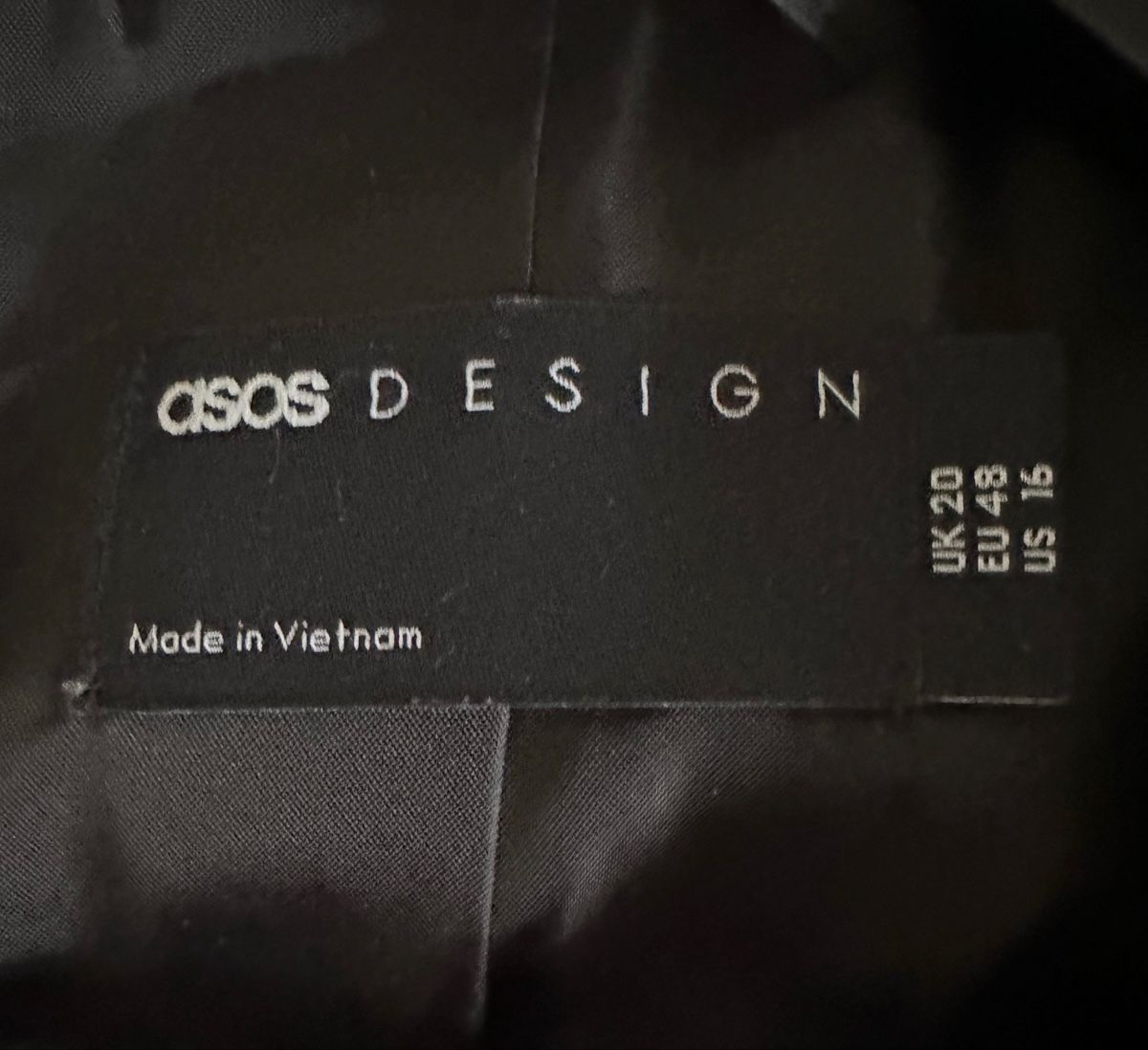 Asos Giacche: Blazer noir neuf ASOS – Nuovo e nell'imballaggio originale da Lausanne venduto da Magic1900 3