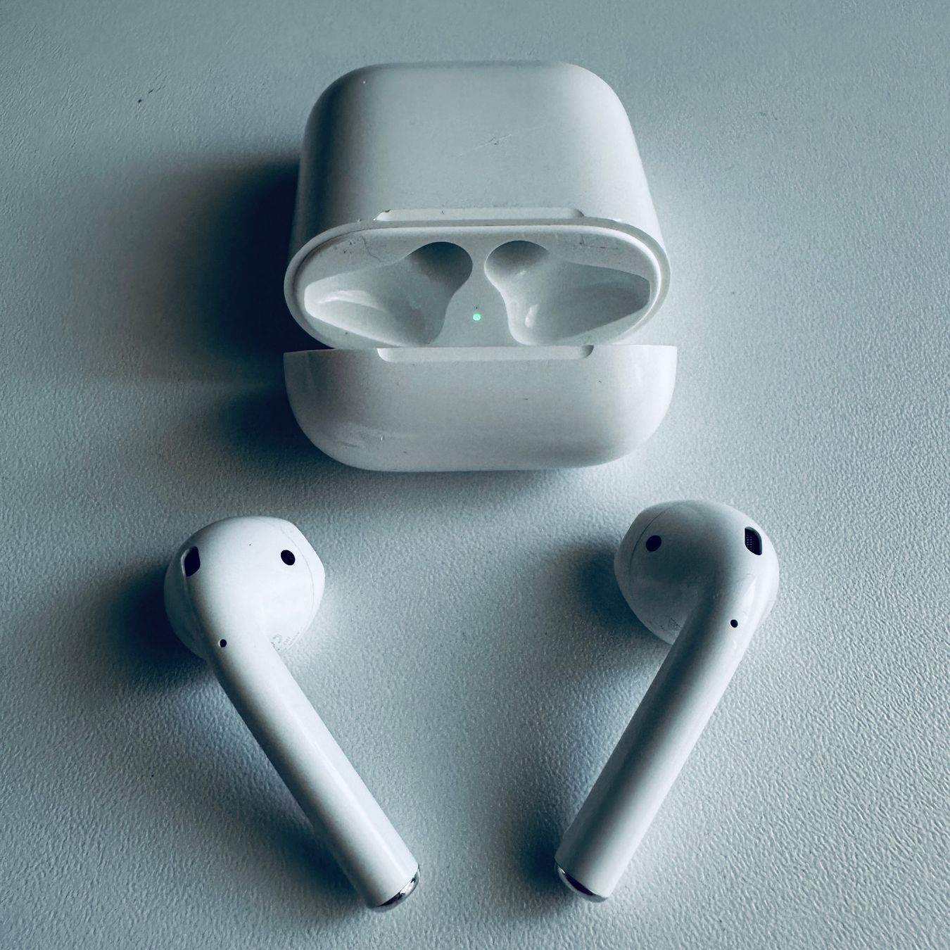 Apple Kopfhörer: Original Apple AirPods 2 Kopfhörer Wireless Lightning Kabel – Gebraucht aus Basel von MY.AIRPODS.SHOP 3