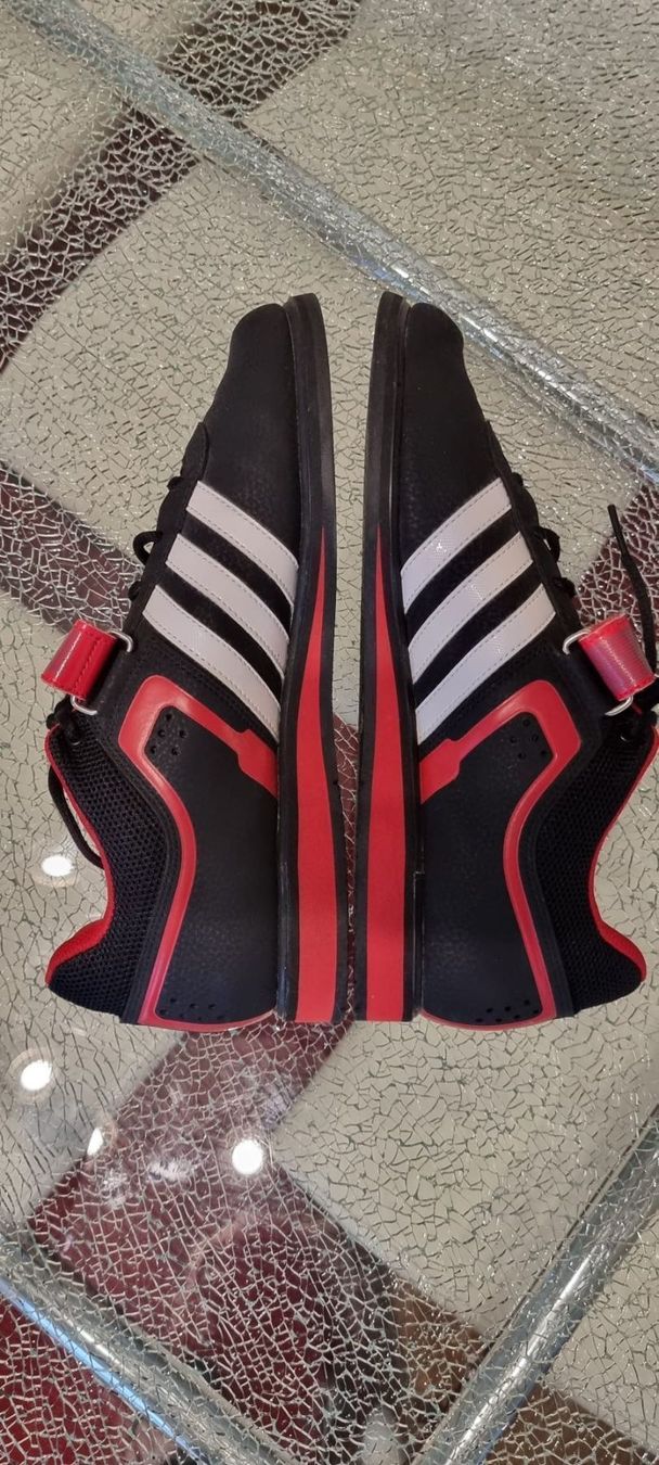 Adidas Chaussures hommes: Adidas 43 1/3 – D'occasion à Luzern par Reni025 4